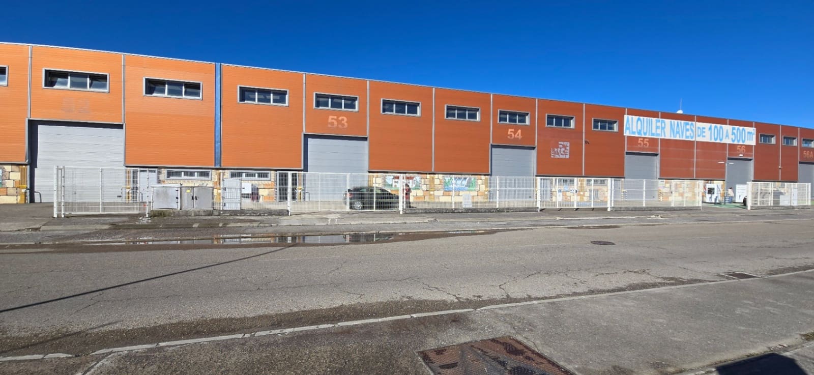 Commercial for rent in Reinosa - € 2,000 (Ref: 8837775)