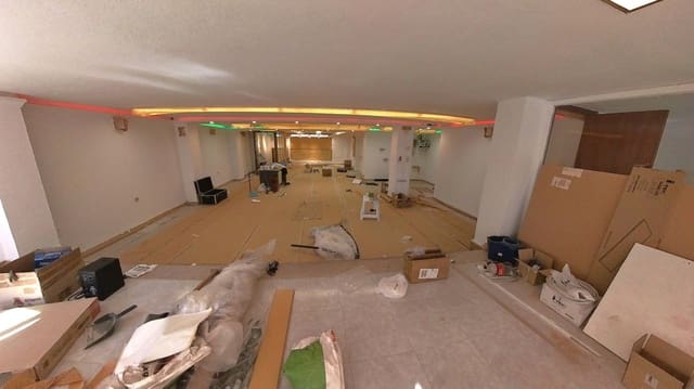 Commercial for rent in Reinosa - € 1,000 (Ref: 8837776)