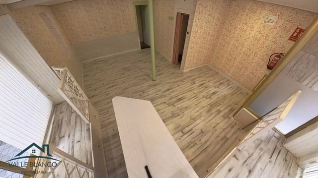 Commercial for rent in Reinosa - € 500 (Ref: 8867946)