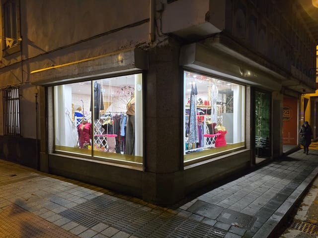 Commercial for rent in Reinosa - € 500 (Ref: 8867946)