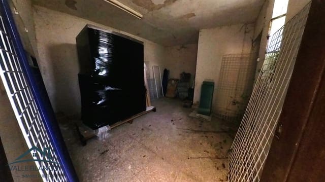 Commercial for sale in Reinosa - € 90,000 (Ref: 8867947)