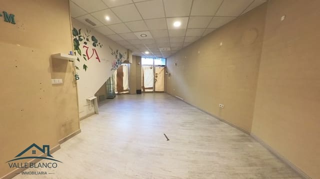 Commercial for rent in Reinosa - € 500 (Ref: 8867948)