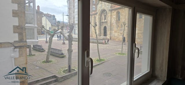 Commercial for sale in Reinosa - € 330,000 (Ref: 8867949)