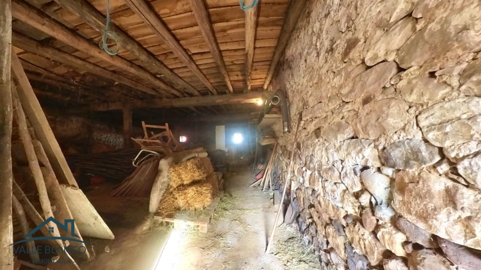 7 soveværelse Finca/Landehus til salg i Los Corrales de Buelna - € 220.000 (Ref: 8884742)