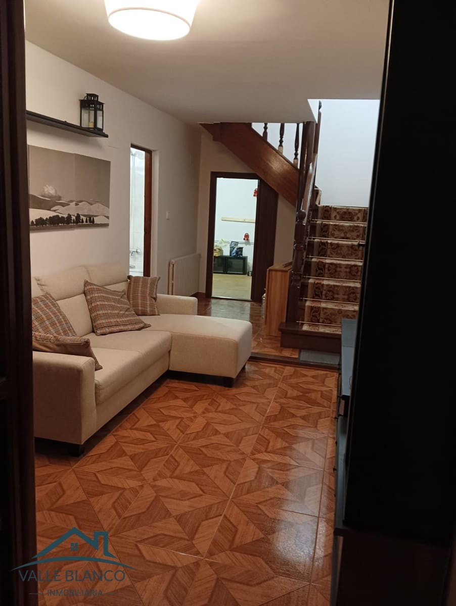 3 soveværelse Villa til salg i Arenas de Iguna - € 220.000 (Ref: 8893487)