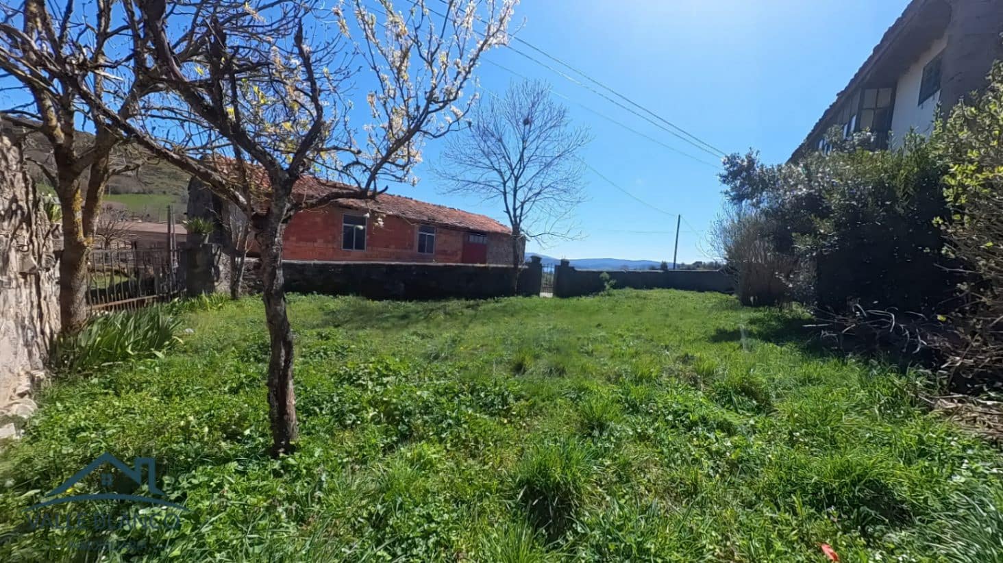 4 bedroom Finca/Country House for sale in Campoo de Yuso - € 69,000 (Ref: 8931783)