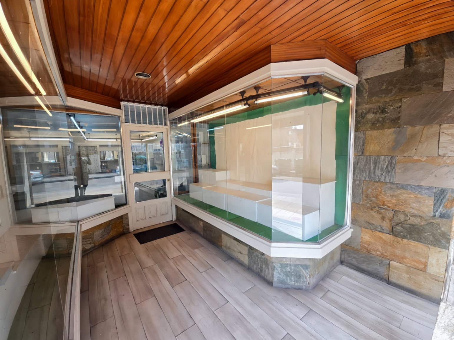 Erhverv til salg i Reinosa - € 195.000 (Ref: 8940808)