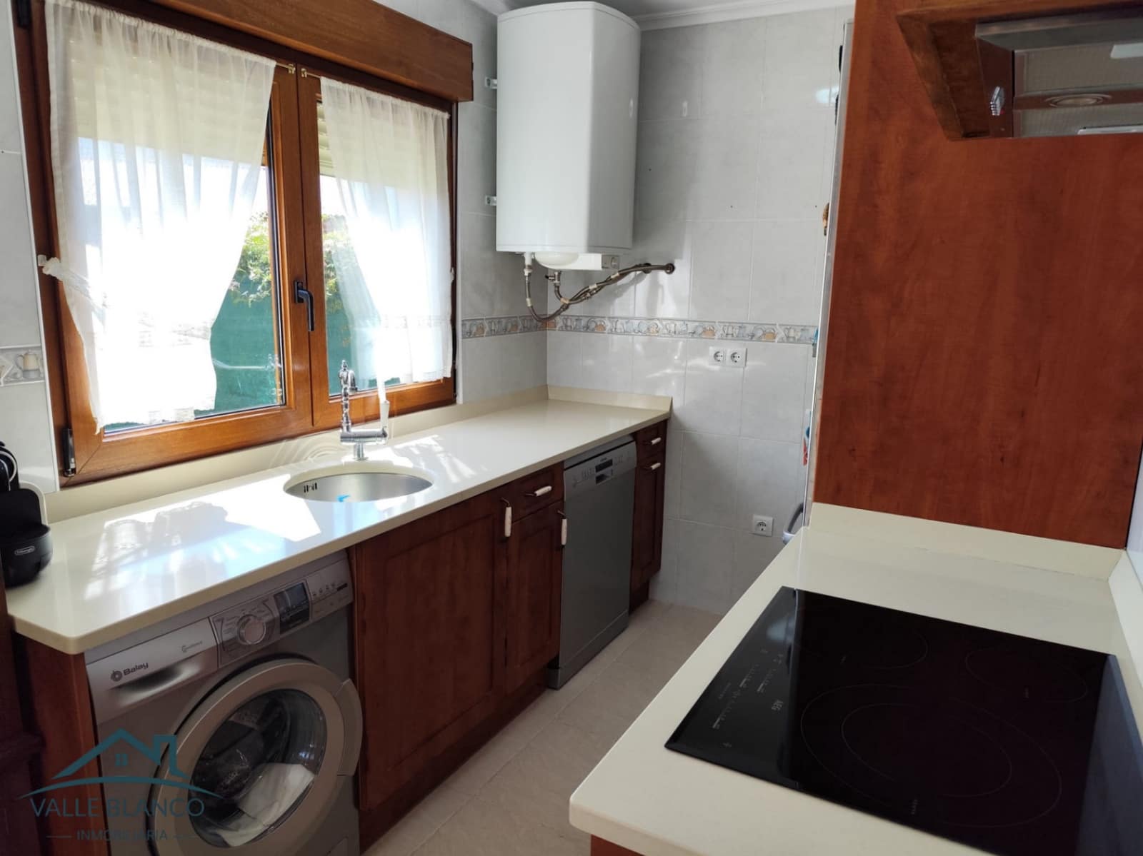 3 bedroom Townhouse for sale in Corvera de Toranzo - € 245,000 (Ref: 8956560)