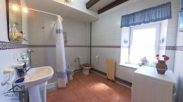 5 soveværelse Finca/Landehus til salg i Aguilar de Campoo - € 125.000 (Ref: 8980057)