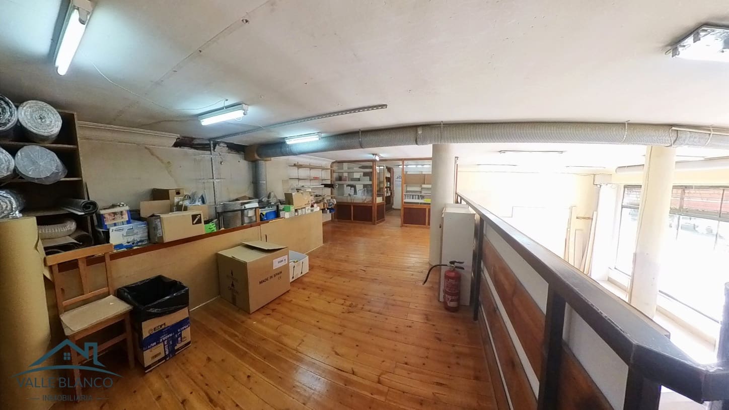 Commercial for sale in Reinosa - € 165,000 (Ref: 9094653)