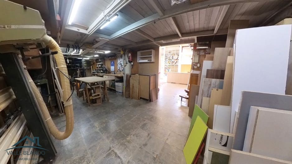 Commercial for sale in Reinosa - € 165,000 (Ref: 9094653)