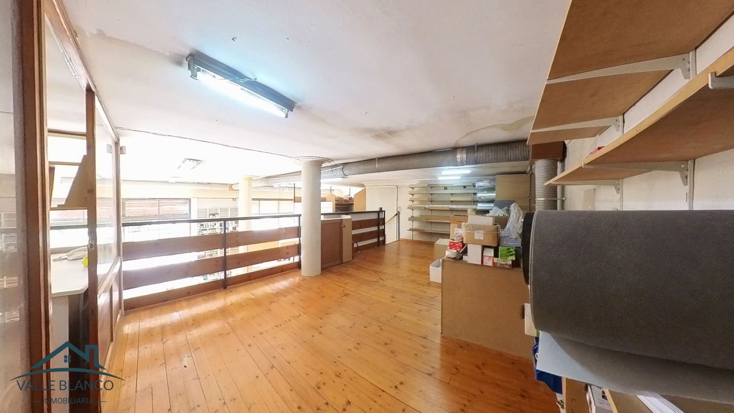 Commercial for sale in Reinosa - € 165,000 (Ref: 9094653)