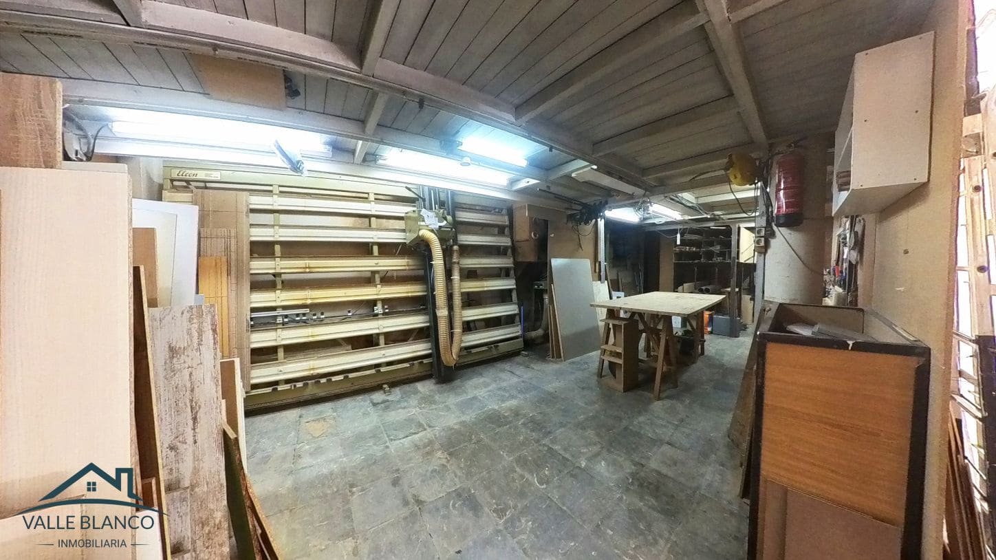 Commercial for sale in Reinosa - € 165,000 (Ref: 9094653)