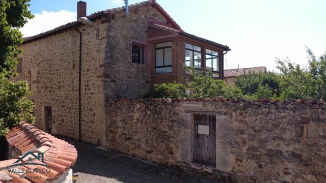 4 bedroom Finca/Country House for sale in Aguilar de Campoo - € 165,000 (Ref: 9115649)