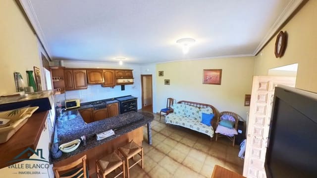 4 bedroom Finca/Country House for sale in Aguilar de Campoo - € 165,000 (Ref: 9115649)