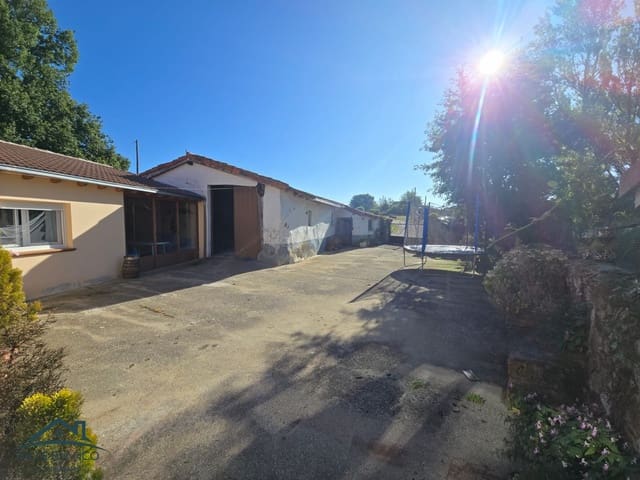 4 bedroom Finca/Country House for sale in Campoo de Yuso - € 130,000 (Ref: 9169281)