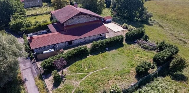 10 soveværelse Villa til salg i Las Rozas de Valdearrollo - € 469.990 (Ref: 9238745)