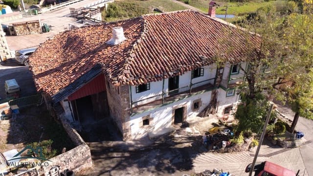 2 bedroom Townhouse for sale in San Miguel de Aguayo - € 50,000 (Ref: 9350168)