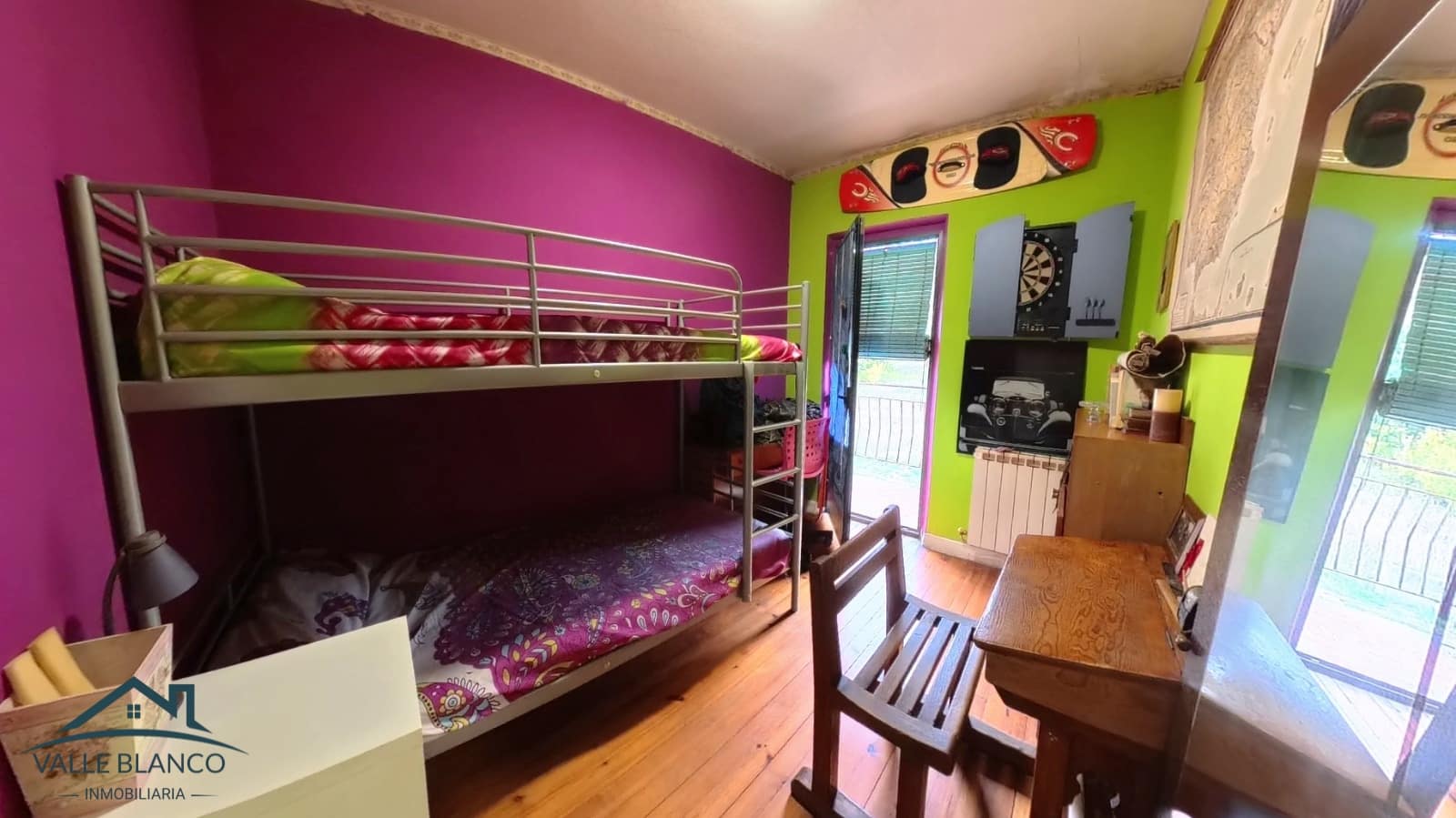 8 bedroom Business for sale in Valle de Valdebezana - € 159,000 (Ref: 9369028)