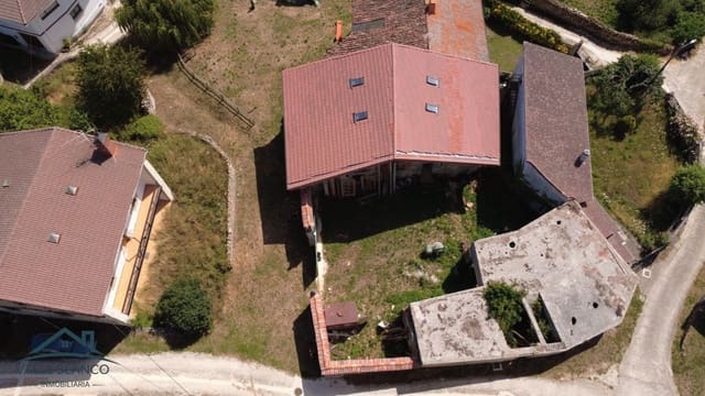 Halfvrijstaande villa te koop in Merindad de Valdeporres - € 120.000 (Ref: 9369029)