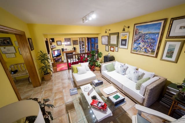 5 slaapkamer Villa te koop in Boo de Pielagos, Piélagos met zwembad garage - € 670.000 (Ref: 9386158)