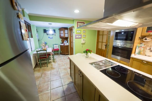 5 slaapkamer Villa te koop in Boo de Pielagos, Piélagos met zwembad garage - € 670.000 (Ref: 9386158)