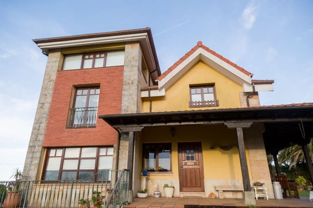 5 slaapkamer Villa te koop in Boo de Pielagos, Piélagos met zwembad garage - € 670.000 (Ref: 9386158)