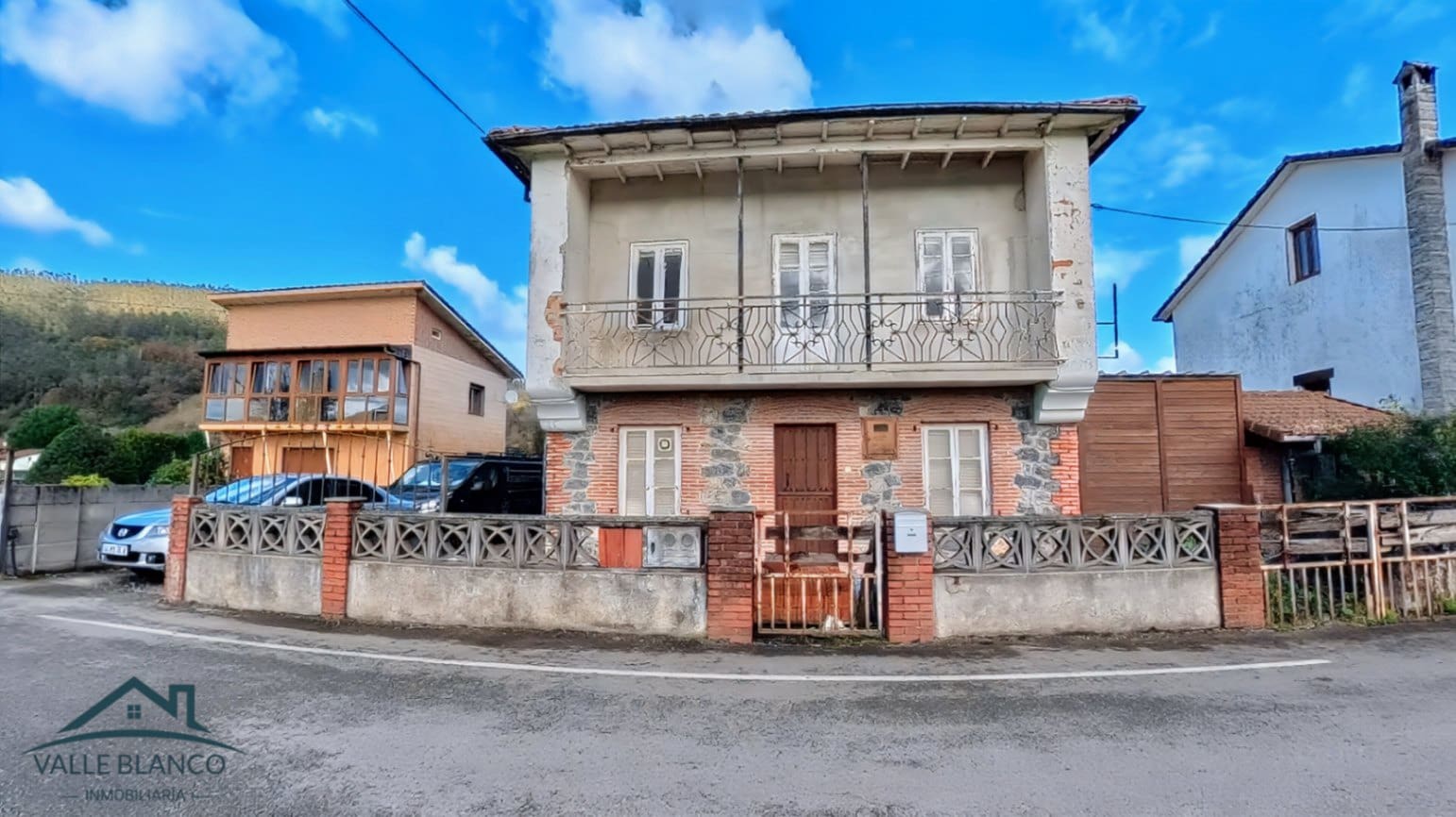 6 sypialnia Finka/Dom wiejski na sprzedaż w Santa Maria de Cayon - 370 000 € (Ref: 9402702)