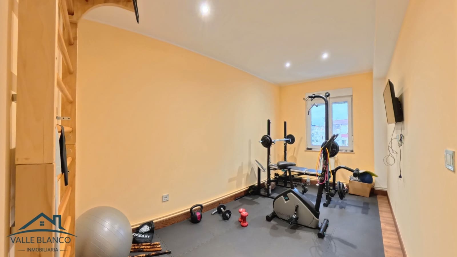 5 chambre Appartement à vendre à Torrelavega - 385 000 € (Ref: 9413525)