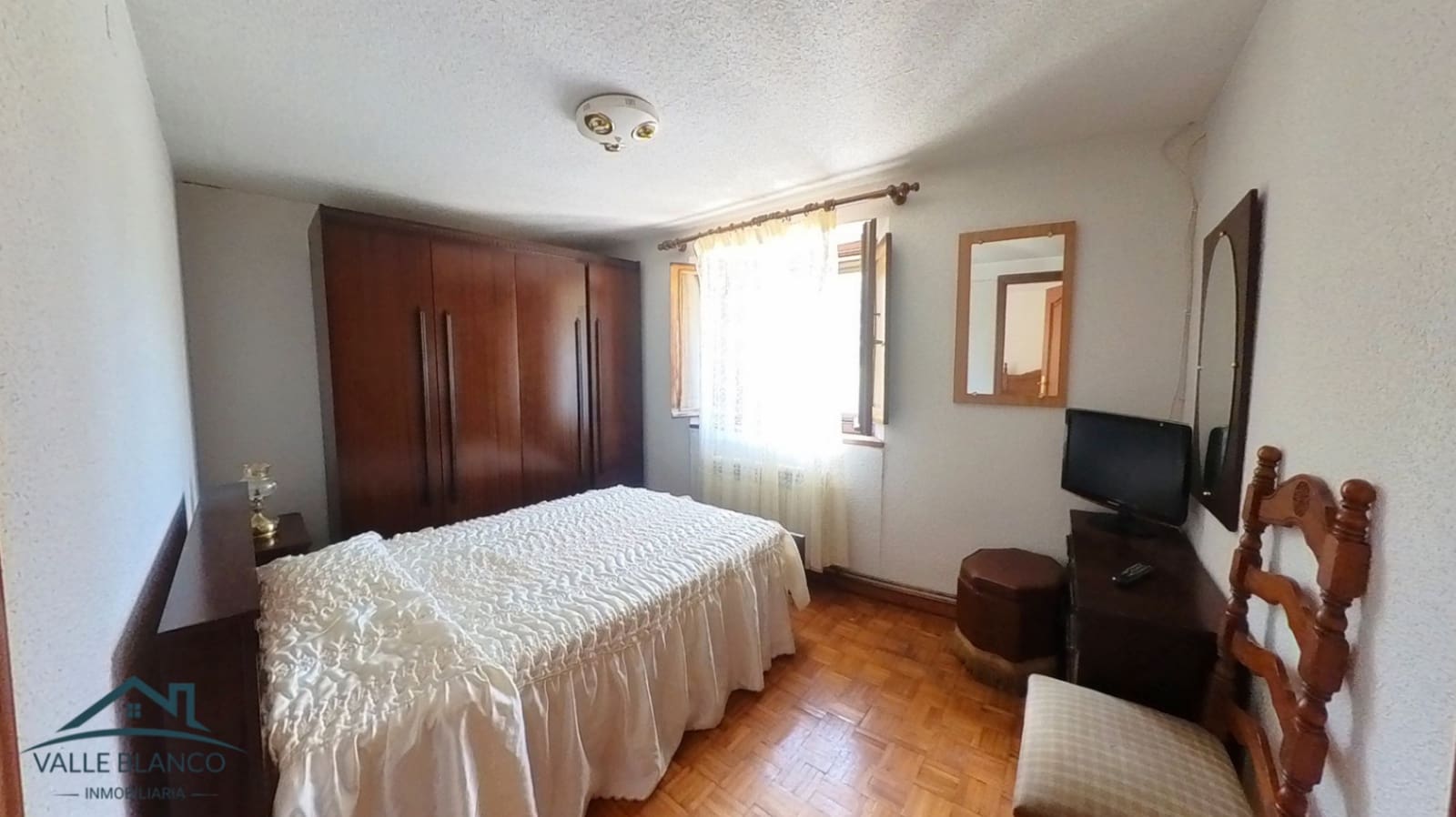 6 slaapkamer Finca/Landhuis te koop in Valle de Valdebezana - € 195.000 (Ref: 9419399)