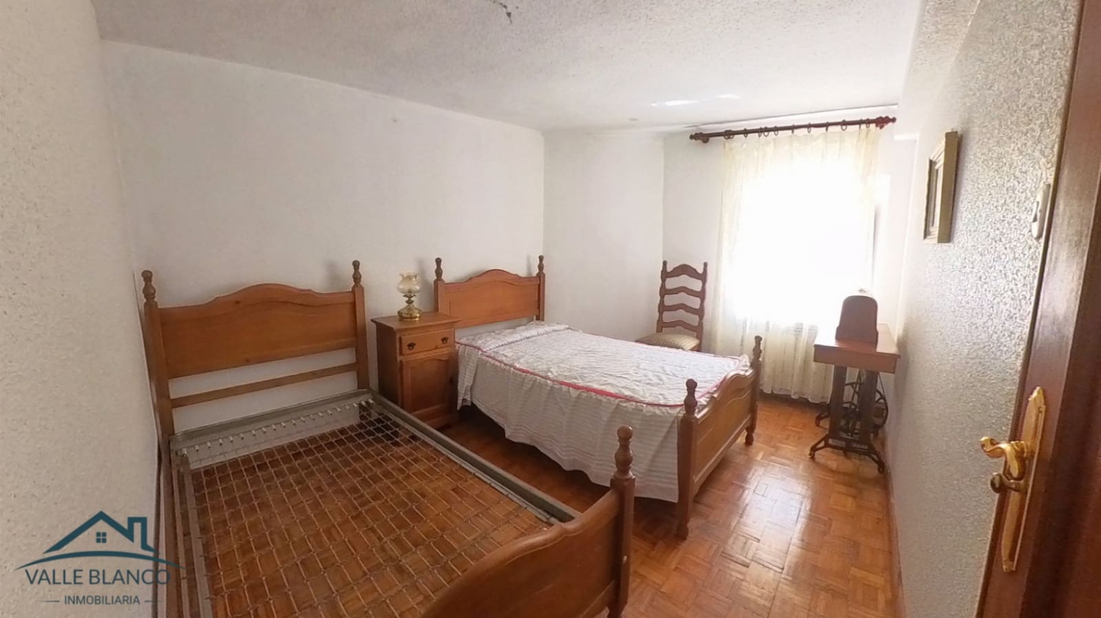 6 slaapkamer Finca/Landhuis te koop in Valle de Valdebezana - € 195.000 (Ref: 9419399)