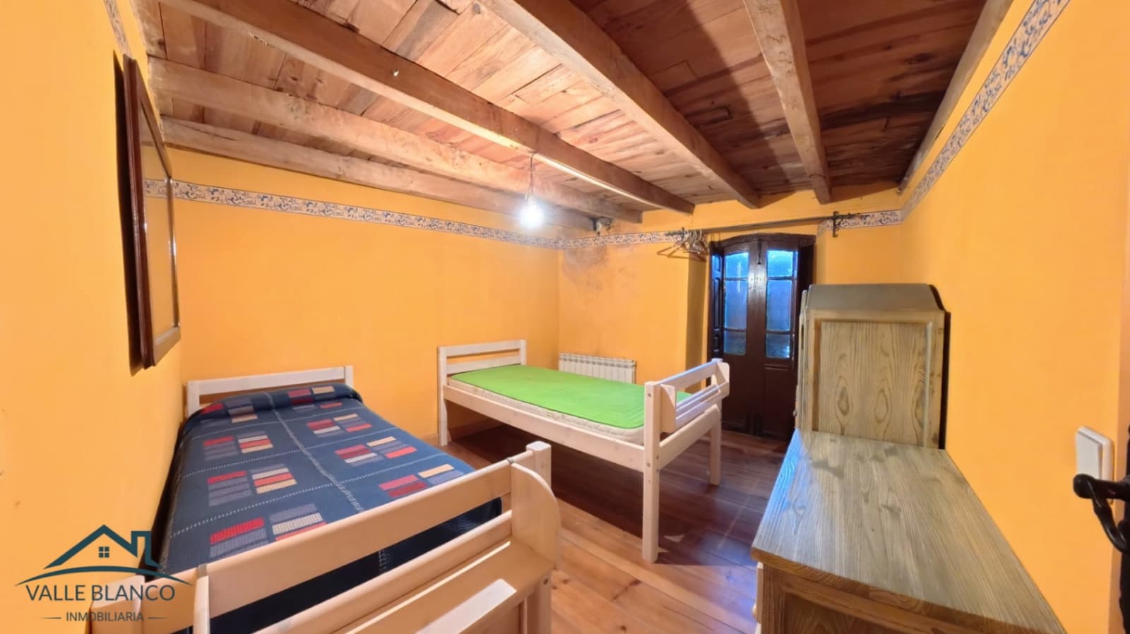 5 soverom Hus til salgs i Valle de Valdelucio - € 65 000 (Ref: 9496934)