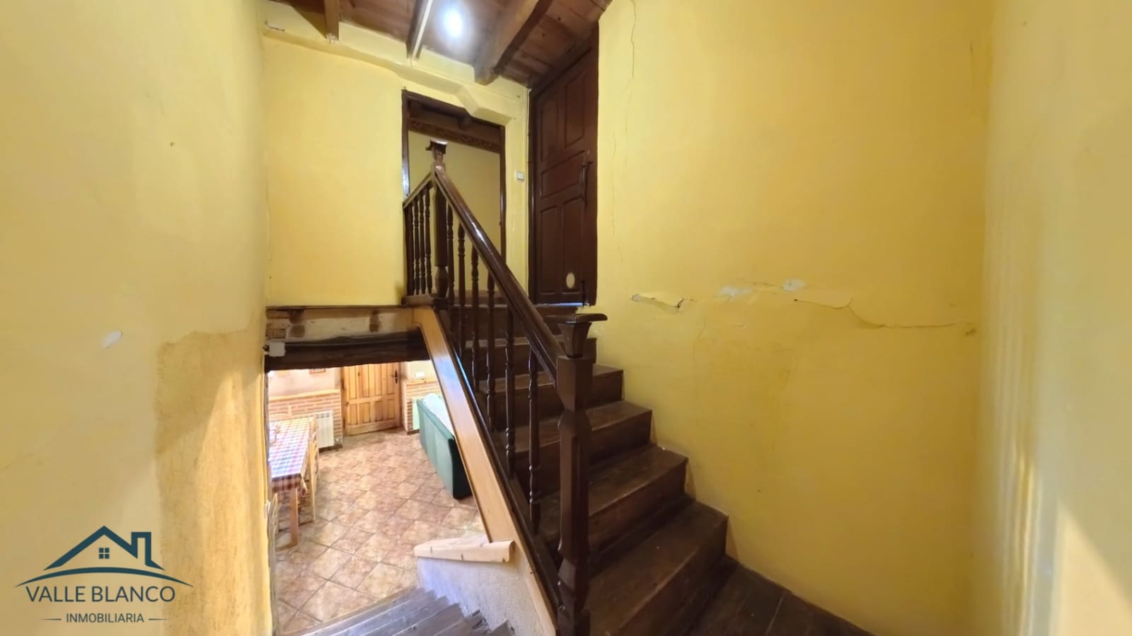 5 soverom Hus til salgs i Valle de Valdelucio - € 65 000 (Ref: 9496934)