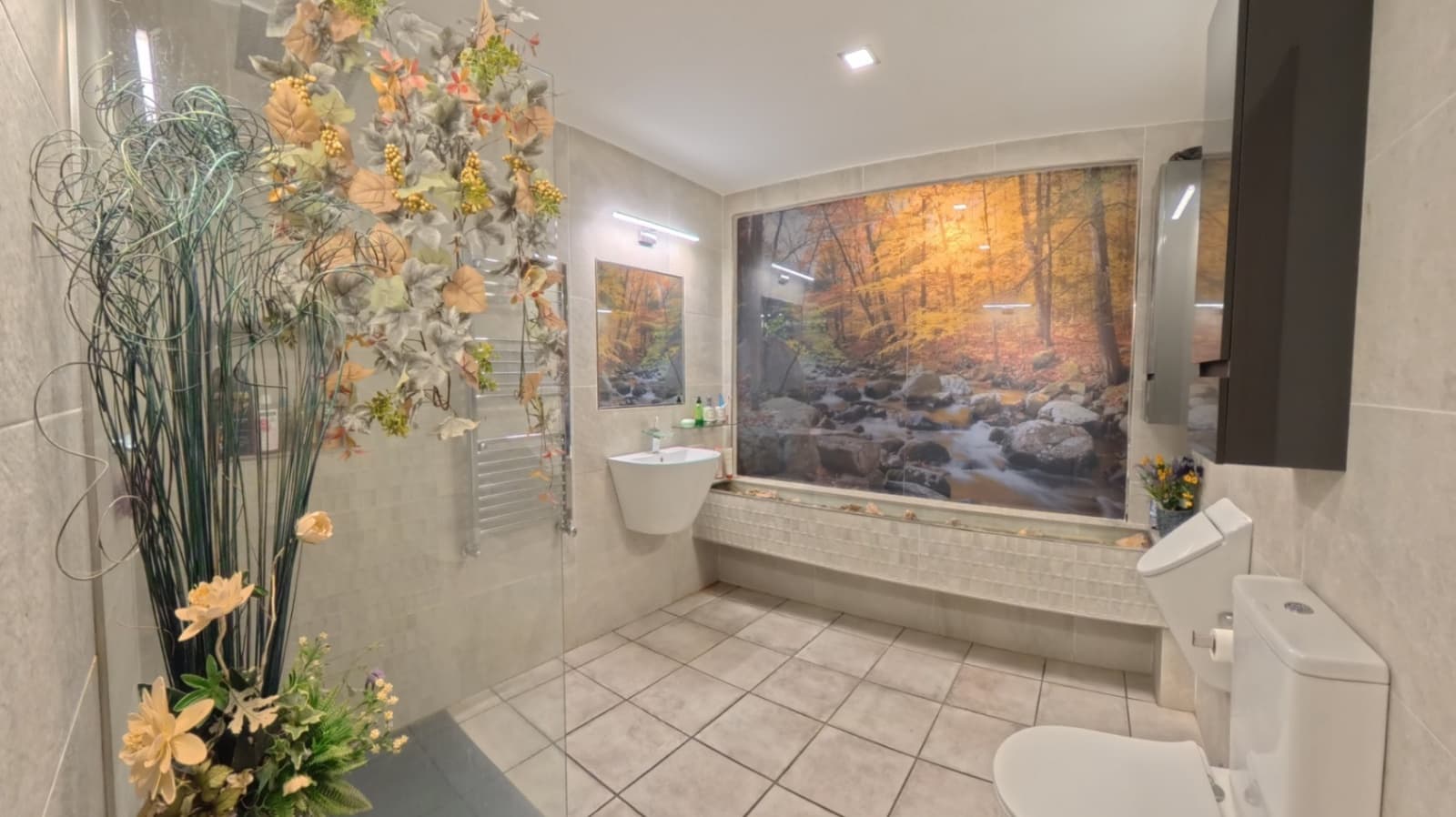 4 bedroom Villa for sale in Hermandad de Campoo de Suso with pool garage - € 489,000 (Ref: 9603547)