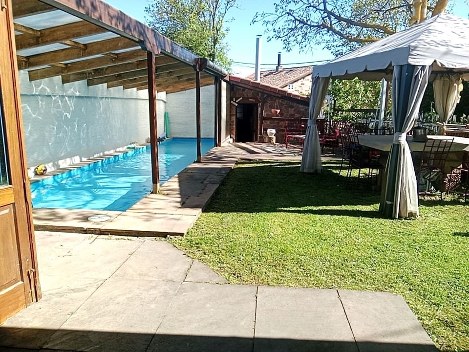 4 Zimmer Villa zu verkaufen in Hermandad de Campoo de Suso mit Pool Garage - 489.000 € (Ref: 9603547)