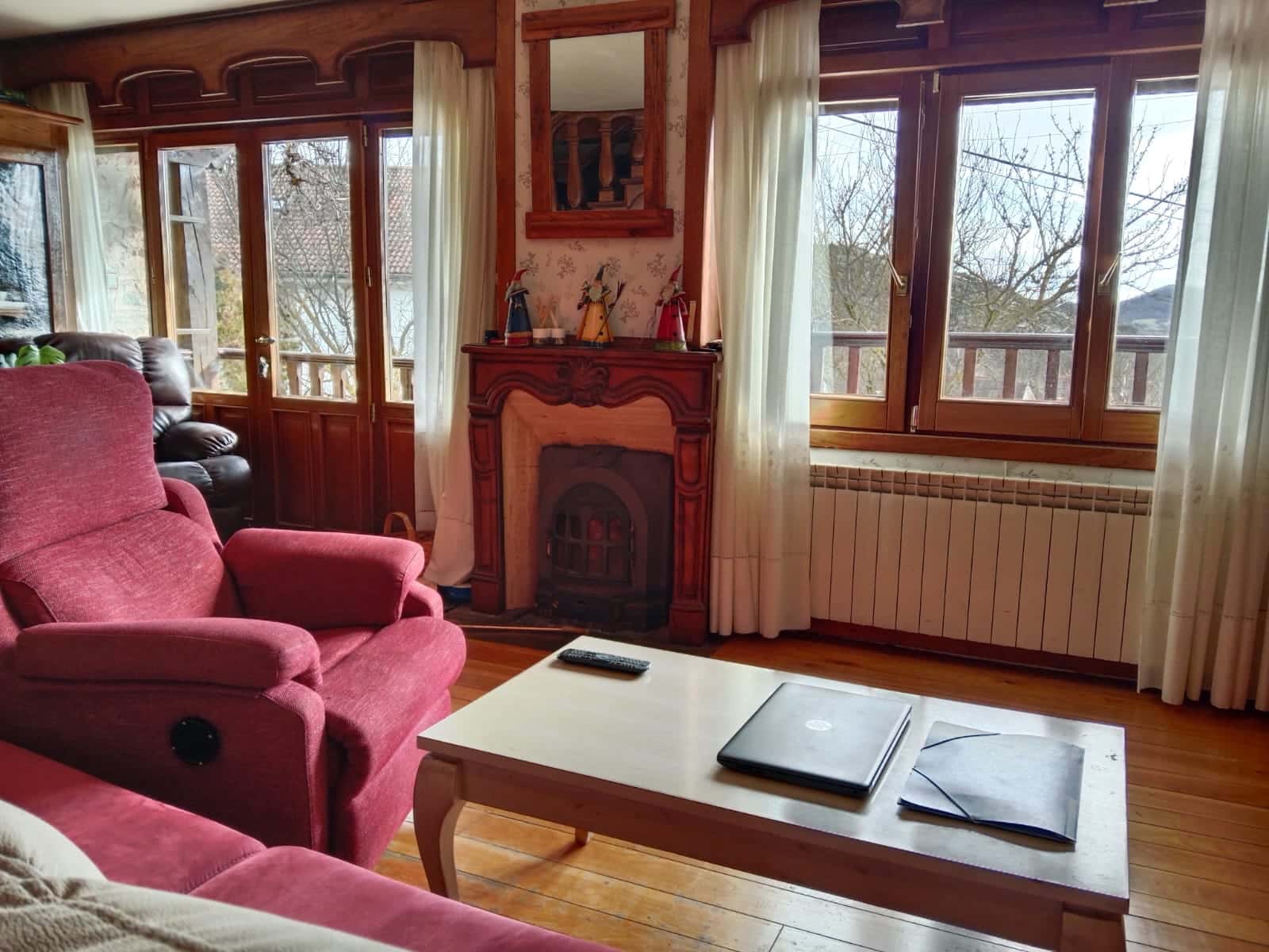 4 Zimmer Villa zu verkaufen in Hermandad de Campoo de Suso mit Pool Garage - 489.000 € (Ref: 9603547)