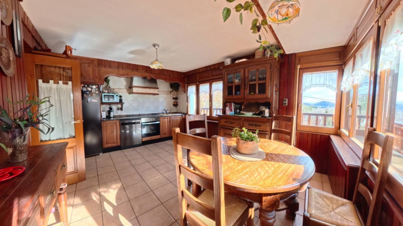 4 Zimmer Villa zu verkaufen in Hermandad de Campoo de Suso mit Pool Garage - 489.000 € (Ref: 9603547)
