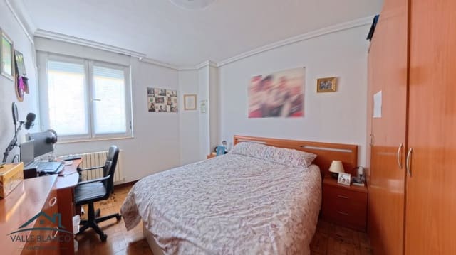 3 chambre Appartement à vendre à Reinosa - 90 000 € (Ref: 9729533)