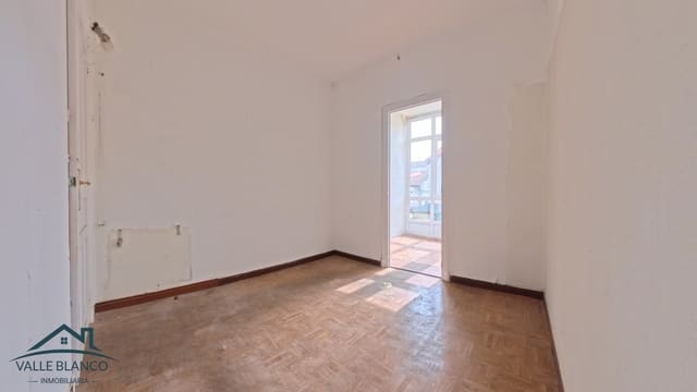 Apartamento de 9 habitaciones en Reinosa en venta - 126.000 € (Ref: 9729534)