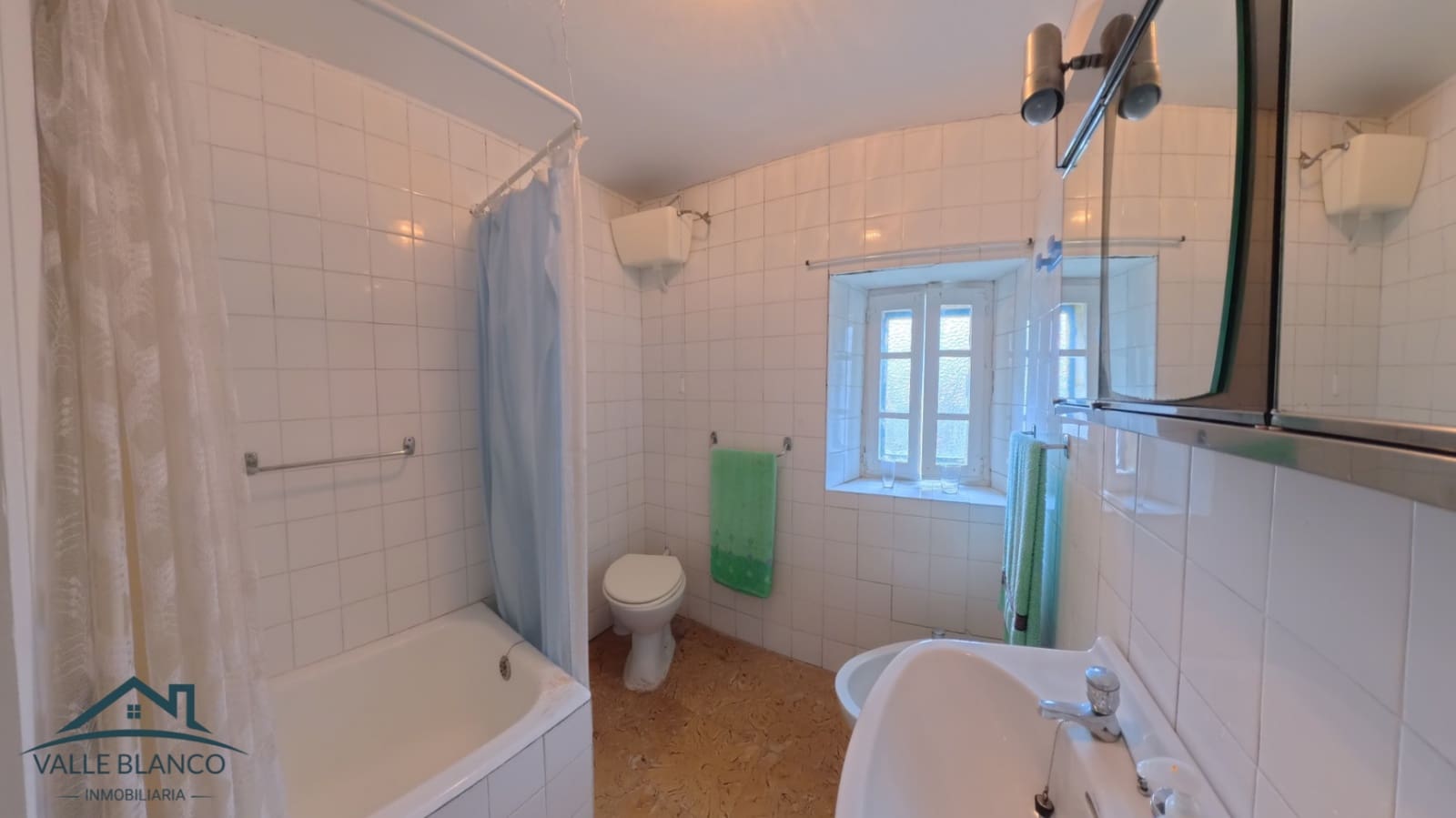 4 bedroom Finca/Country House for sale in Valle de Valdebezana - € 90,000 (Ref: 9729535)