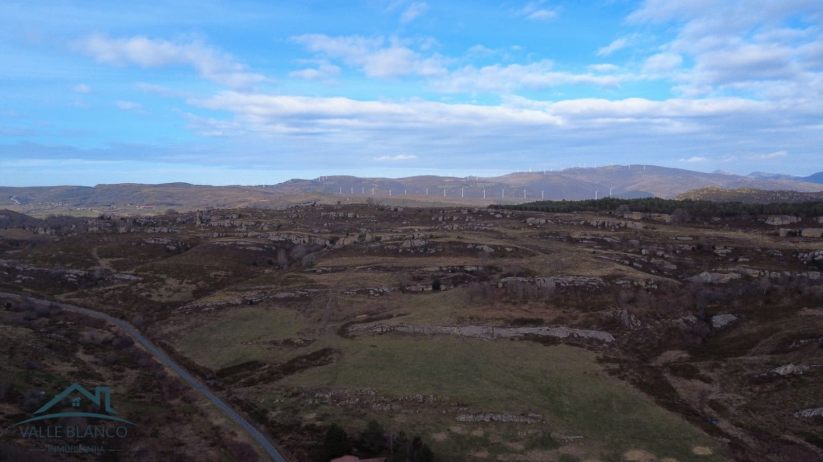 4 bedroom Finca/Country House for sale in Valle de Valdebezana - € 90,000 (Ref: 9729535)