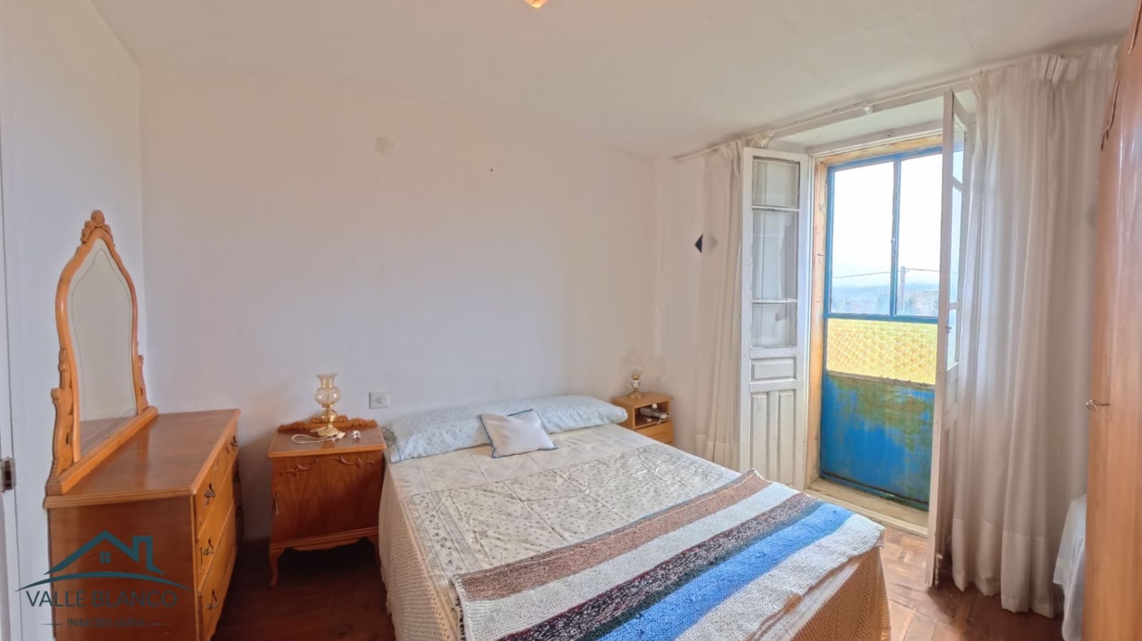 4 bedroom Finca/Country House for sale in Valle de Valdebezana - € 90,000 (Ref: 9729535)