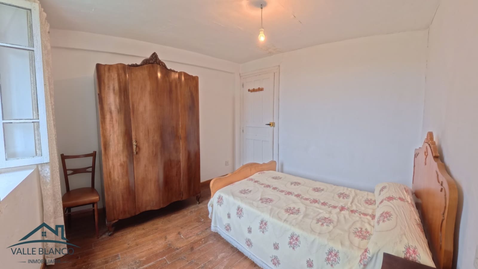 4 bedroom Finca/Country House for sale in Valle de Valdebezana - € 90,000 (Ref: 9729535)