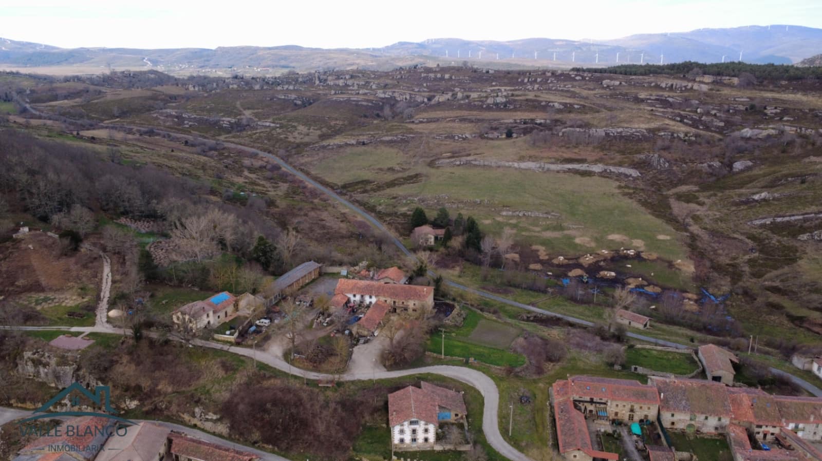 4 bedroom Finca/Country House for sale in Valle de Valdebezana - € 90,000 (Ref: 9729535)