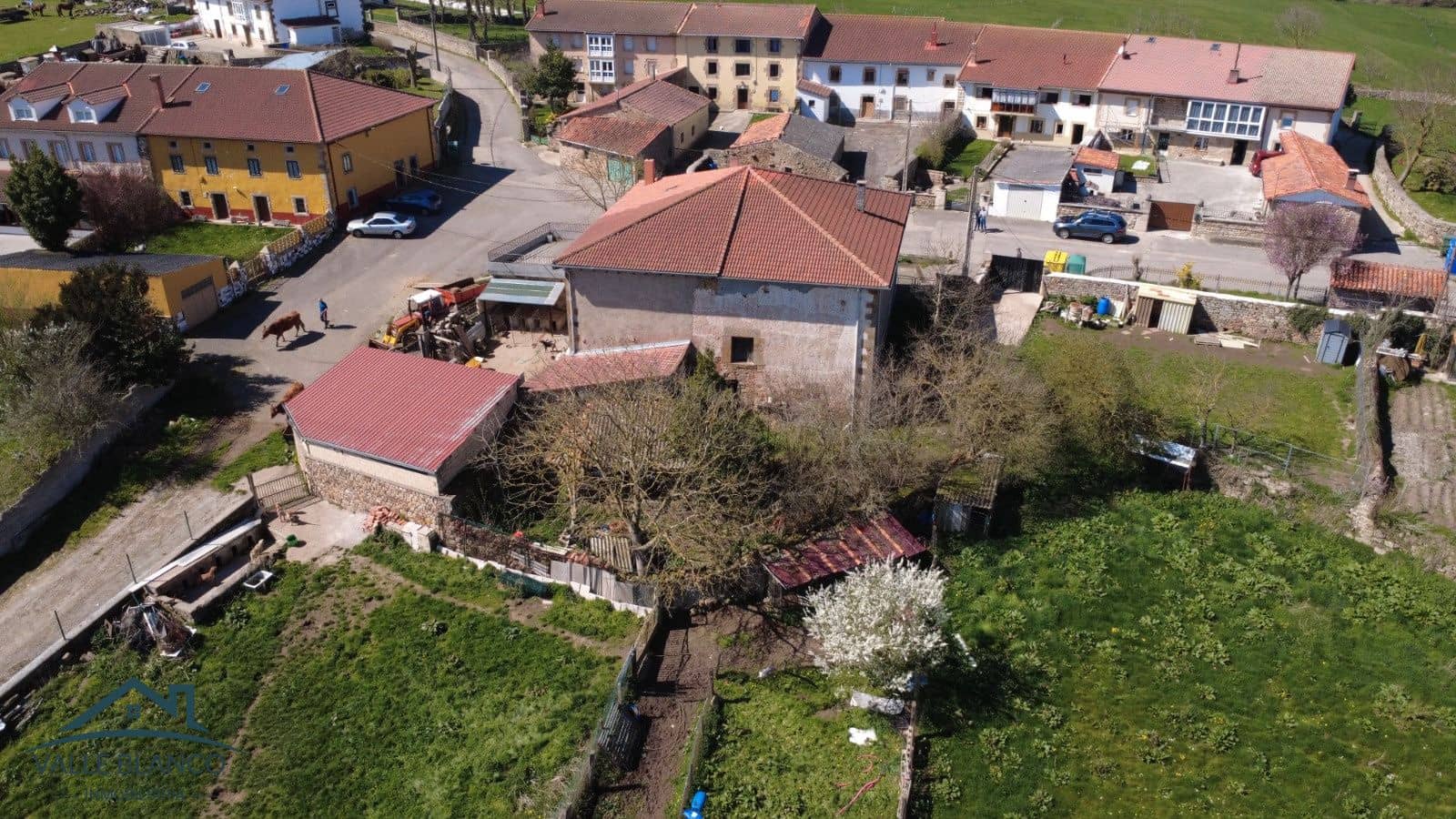 3 makuuhuone Omakotitalo myytävänä paikassa Campoo de Enmedio - 99 000 € (Ref: 9742937)