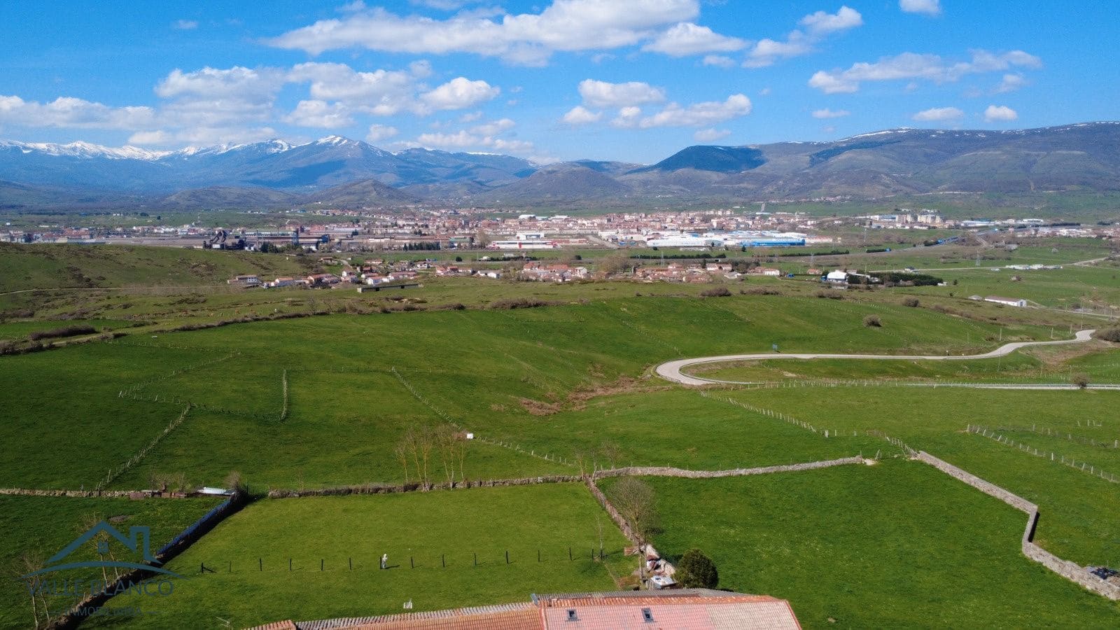 3 makuuhuone Omakotitalo myytävänä paikassa Campoo de Enmedio - 99 000 € (Ref: 9742937)