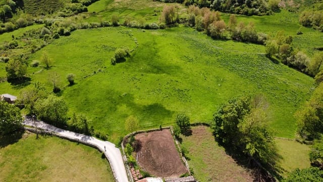 Tomt till salu i Hermandad de Campoo de Suso - 30 000 € (Ref: 9800073)