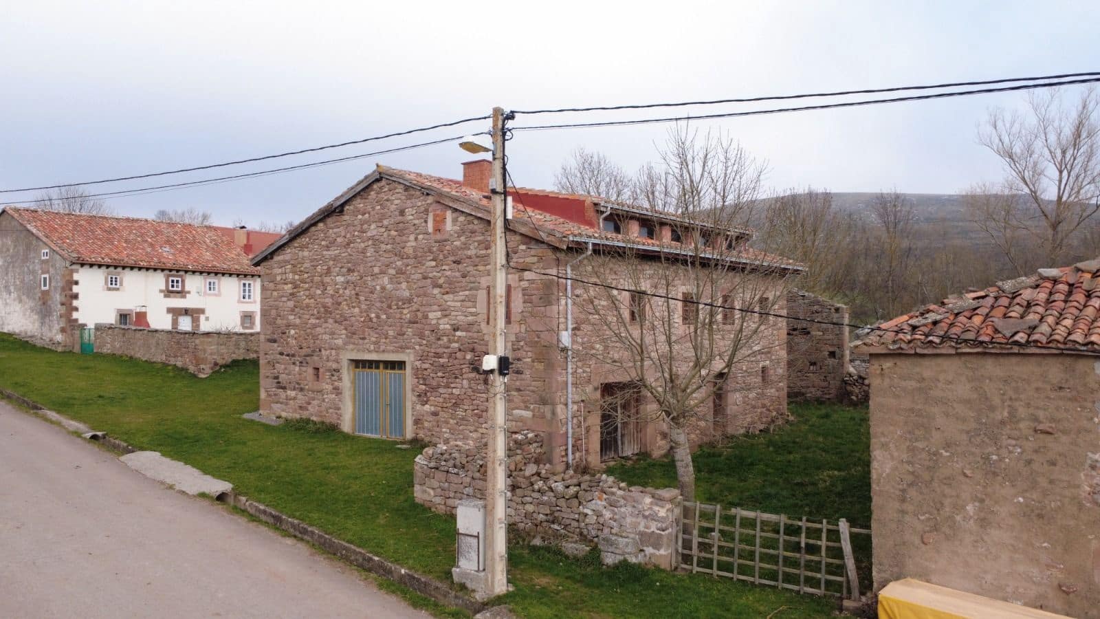 4 Zimmer Haus zu verkaufen in Hermandad de Campoo de Suso - 72.000 € (Ref: 9800075)