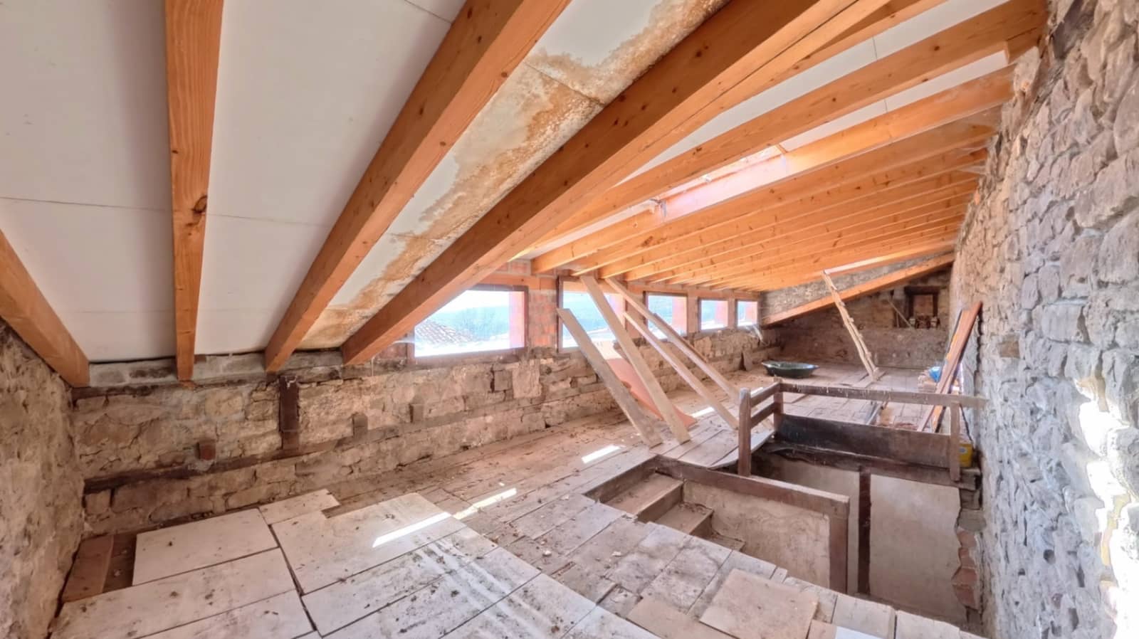 4 Zimmer Haus zu verkaufen in Hermandad de Campoo de Suso - 72.000 € (Ref: 9800075)