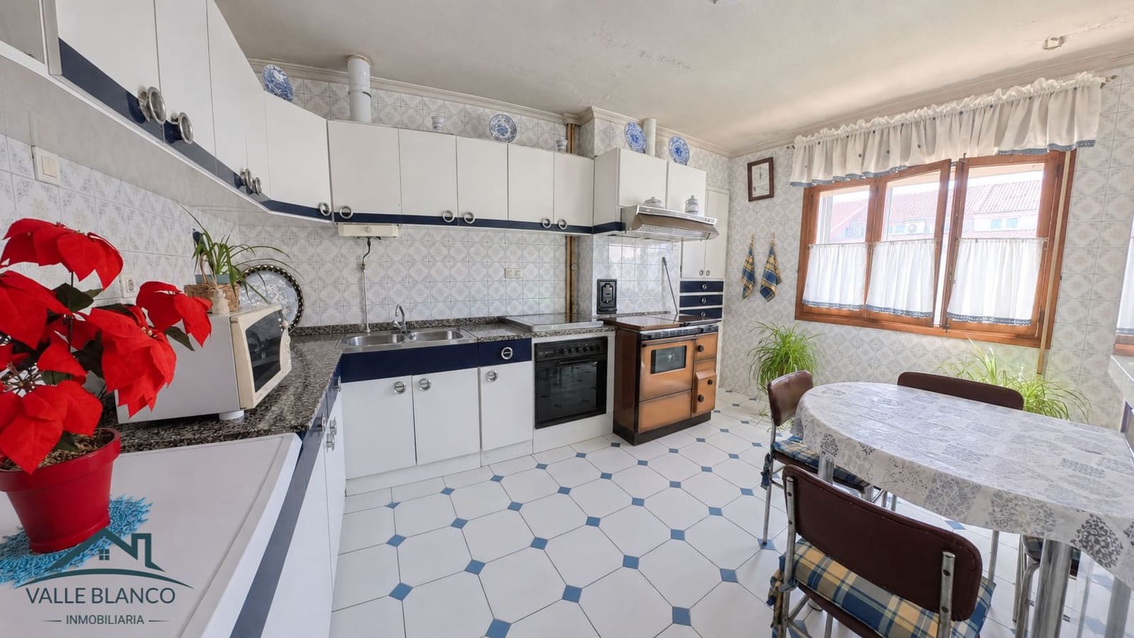 4 Zimmer Wohnung zu verkaufen in Campoo de Enmedio mit Garage - 190.000 € (Ref: 9818431)